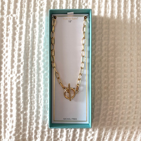 True to Form Toggle Link Chain Pendant Necklace - Picture 3 of 3